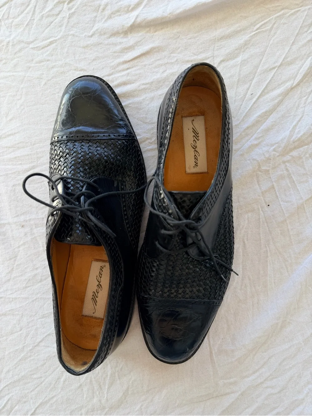Mezlan Black Woven embossed croc Leather Lace-Up Oxfords